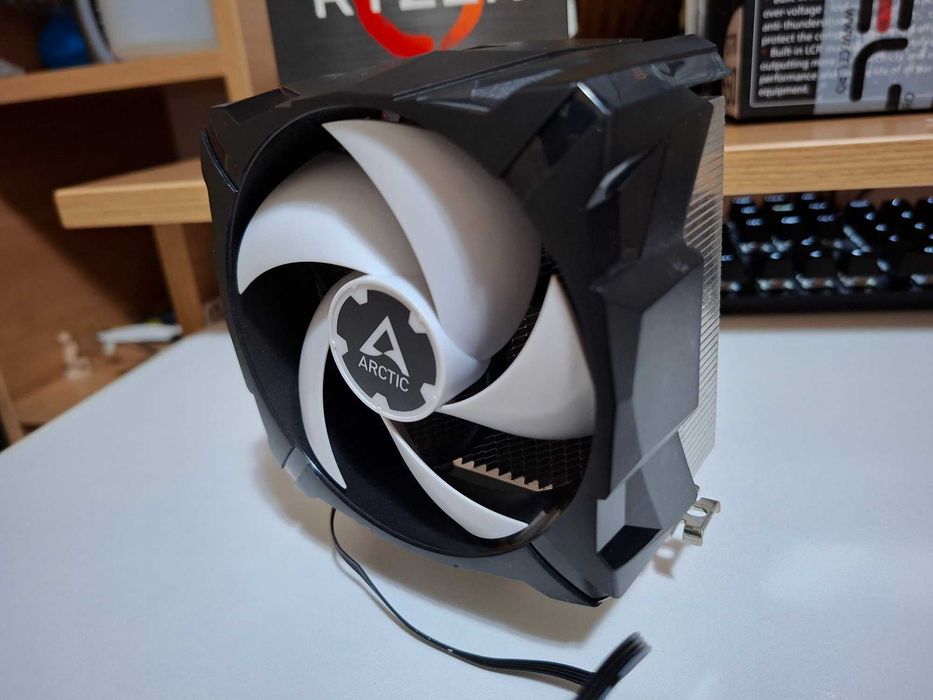 Cooler CPU ARCTIC AC Freezer 7 X cu garantie