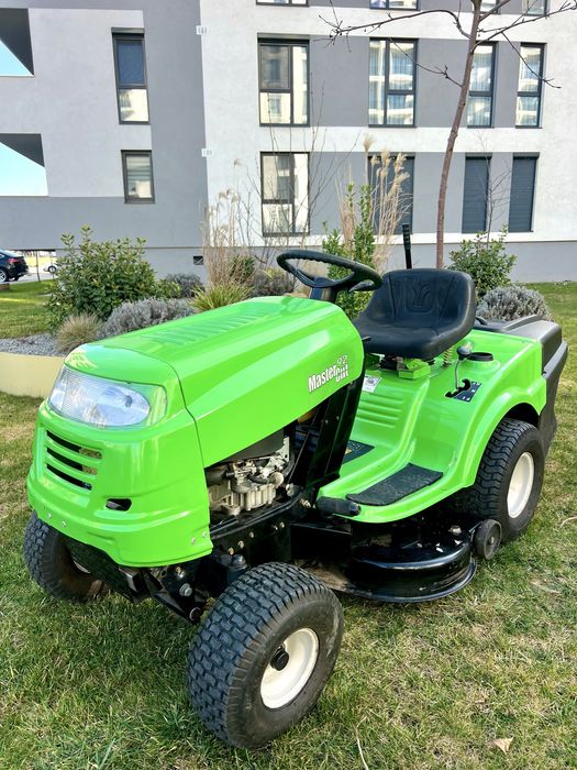 Tractoras de tuns iarba Master Cut Briggs&Stratton Ohv