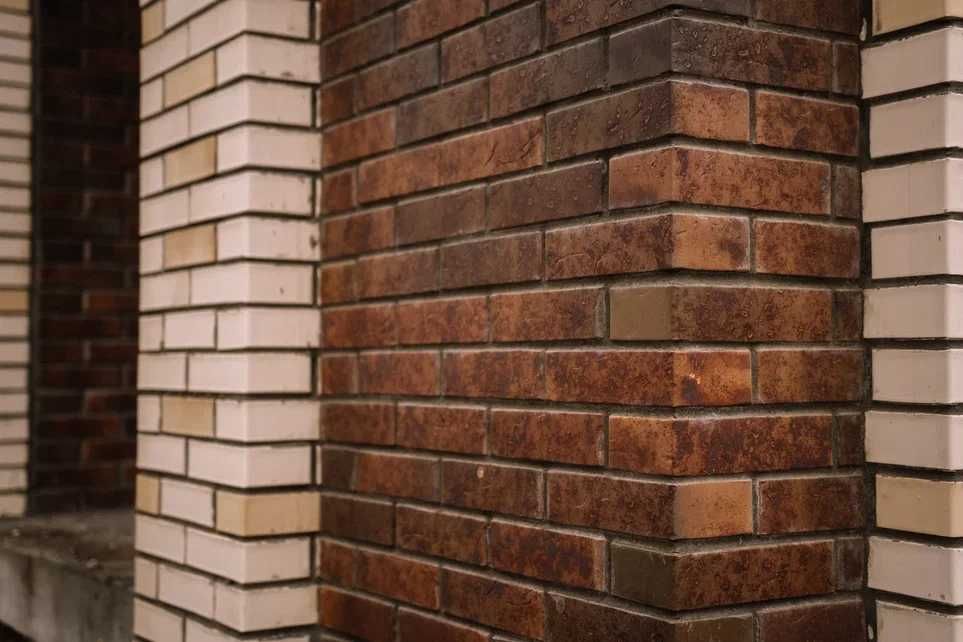 Облицовочный кирпич для фасадных работ