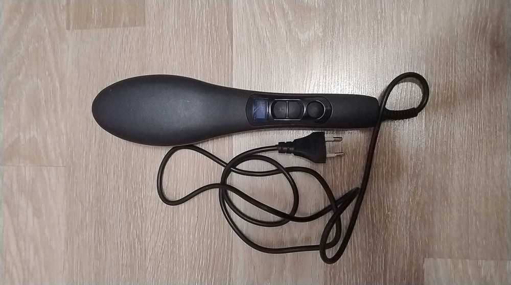 Perie de îndreptat părul și placă de păr Oriflame