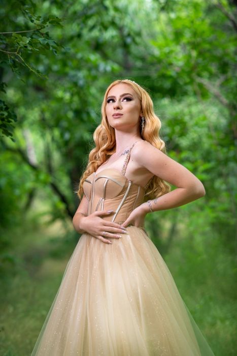 Бална рокля носена веднъж