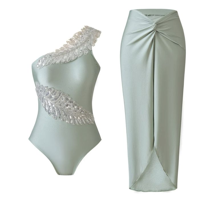 Шикарный купальник, размер М