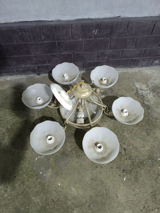 Люстра сотилади Тошкент