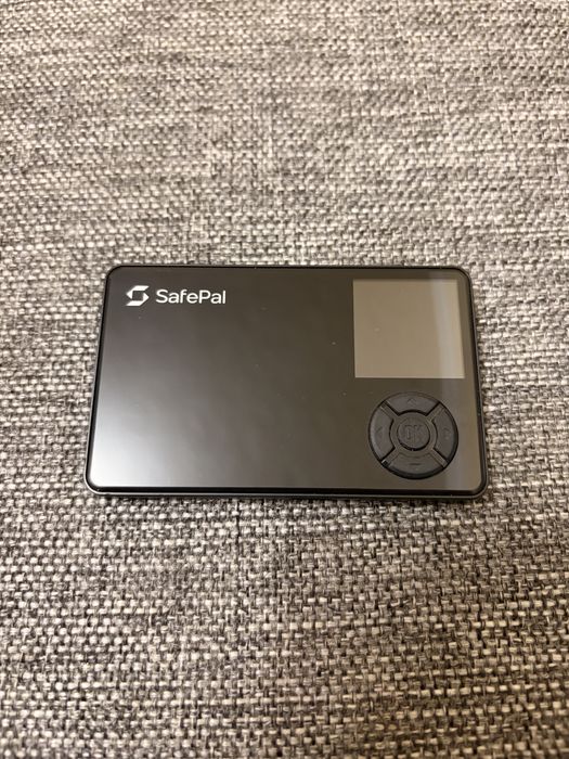 Аппаратный кошелек Safepal S1
