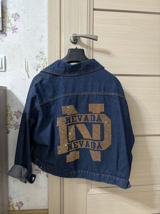 Продам джинсовую куртку