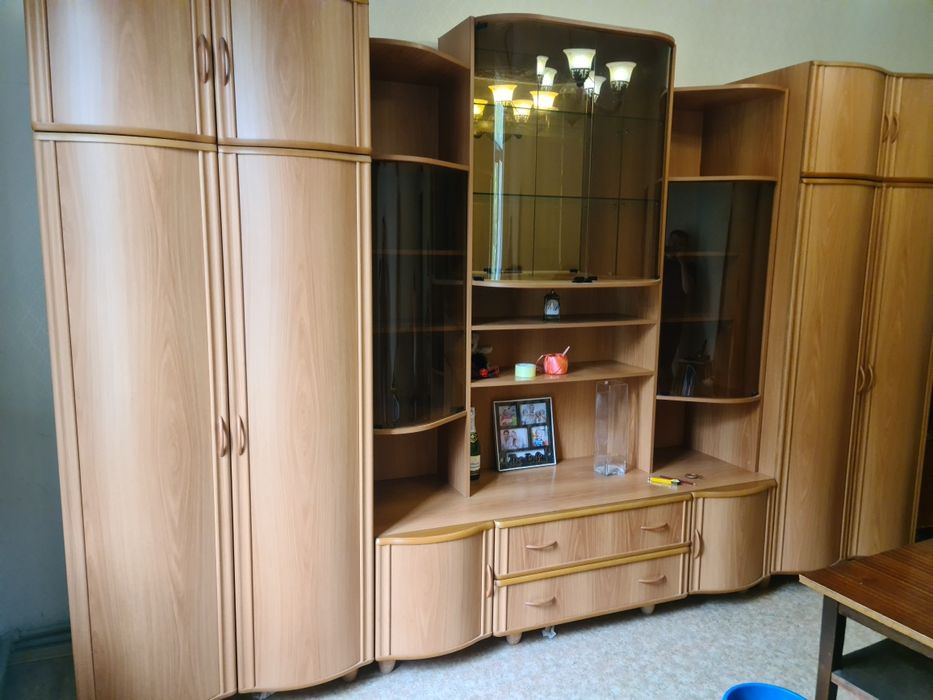 Стенкв в гостинную