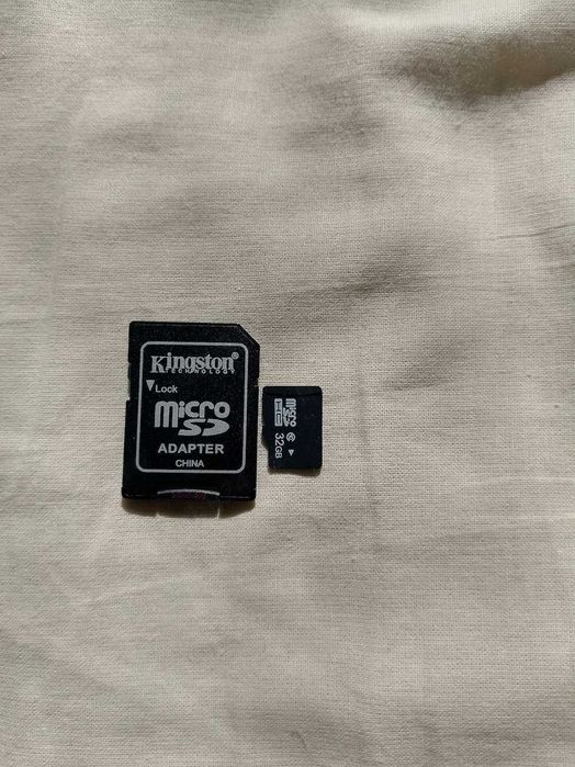 Stick-uri USB sau card-uri microSD la cerere cu muzica,filme,desene