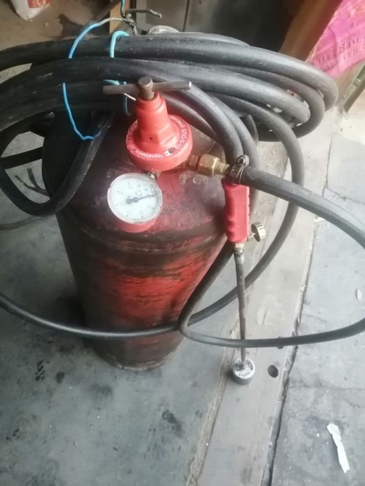 Продам газ баллон с горелкой