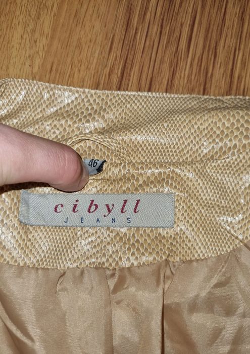 Jacheta imitatie piele de sarpe noua