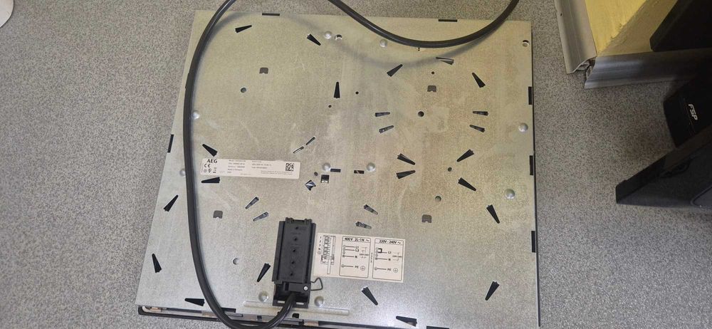 Котлон за вграждане AEG