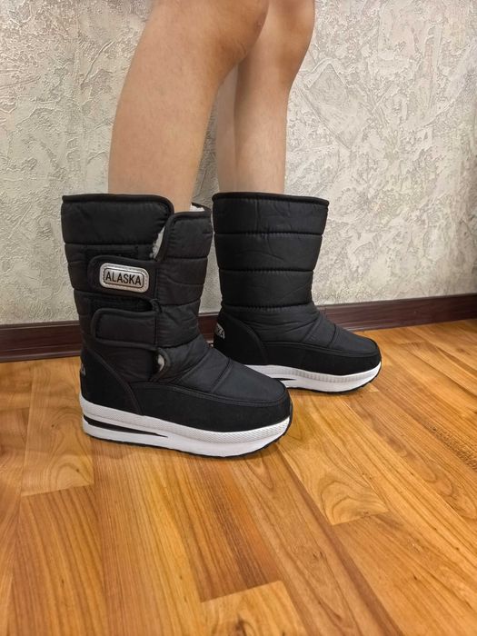 Продам обувь новую для детей