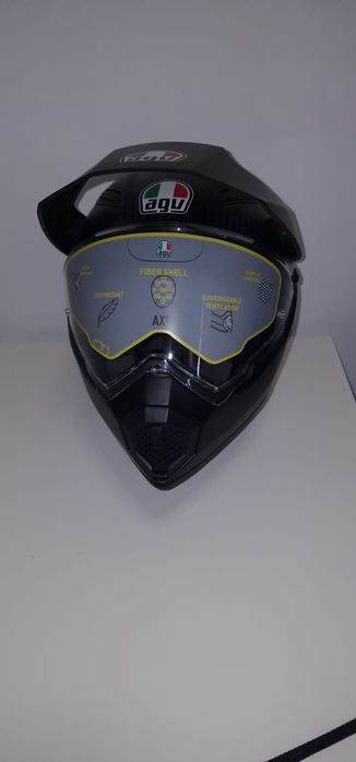 Casca AGV AX9-carbon