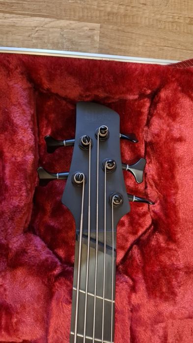 Bass 5 corzi (NOU)Ibanez SRMS625EX-BKF + case ibanez nou