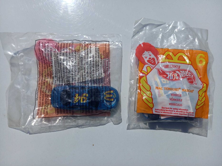 Jucarie veche sigilata Maşinuţa 1998 Mattel Hot Wheels 1:64 94 Nascar 94, McDonalds, Diecast