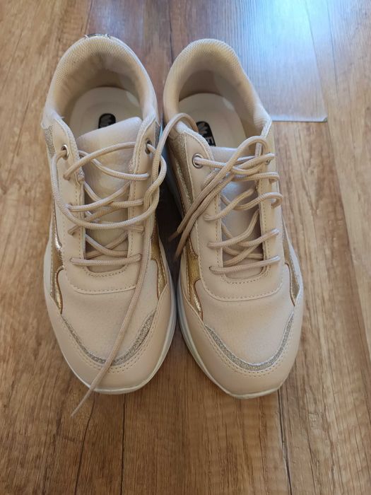 Дамски кецове на платформа