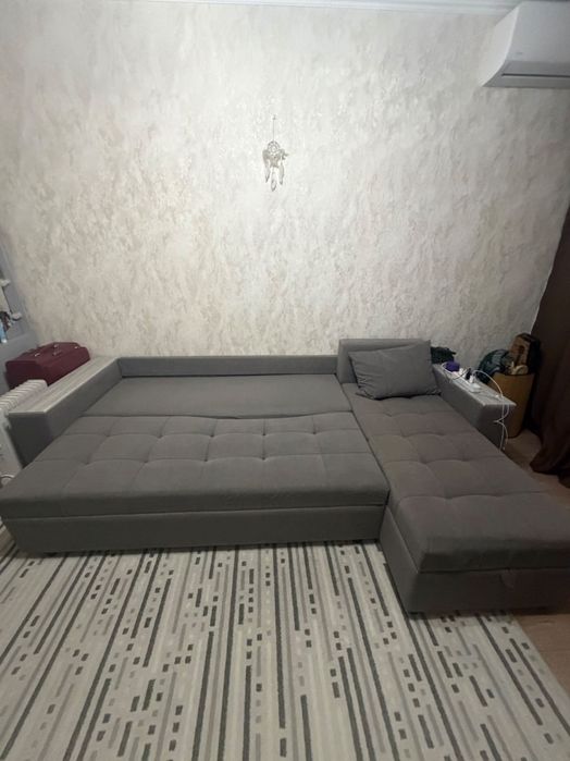 Диван угловой б/у