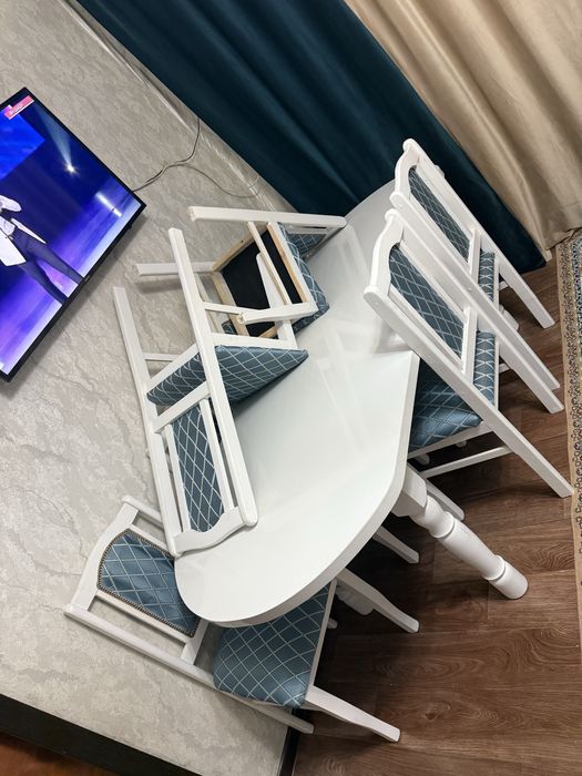 Стол со стульями 8 стульев