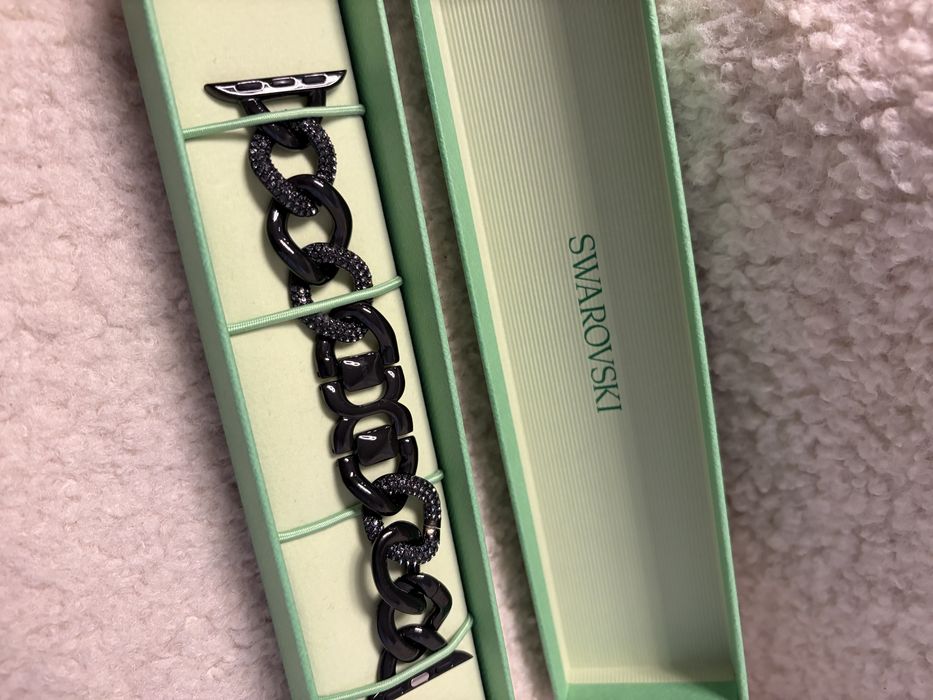 Каишка за apple watch 40mm Swarovski