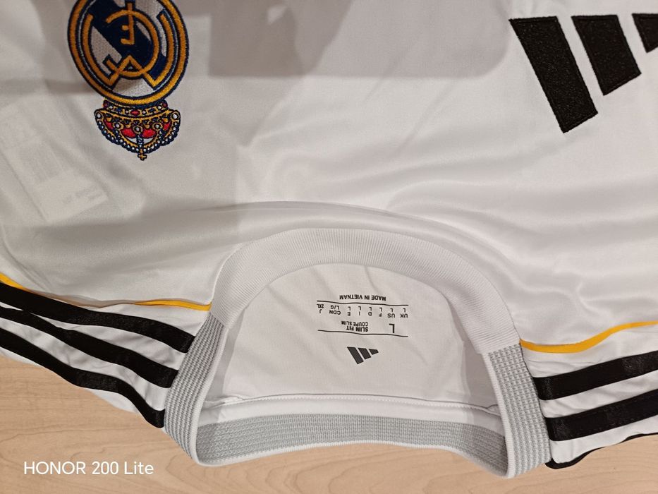 Футболна тениска- Нова. Високо качество