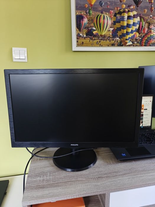 Монитор Philips 273V5LHSB