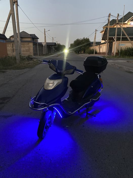 Электроскутер Yamaha