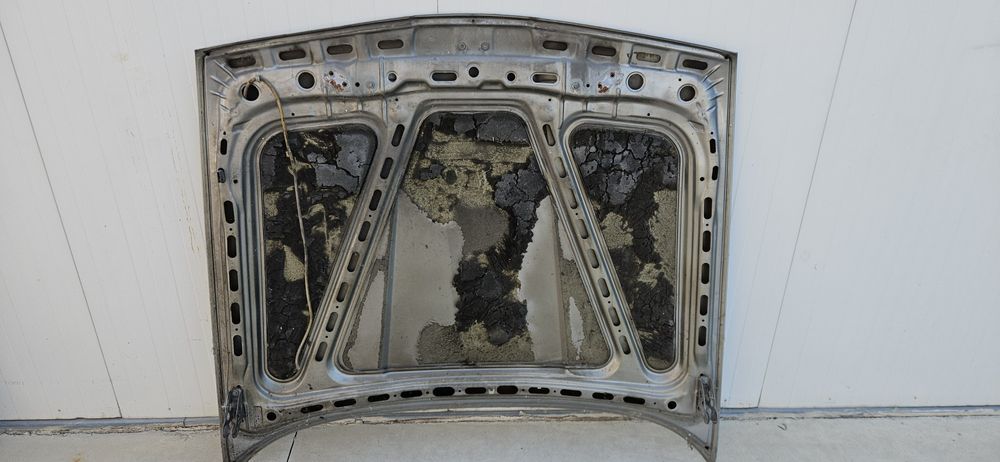 Преден капак за BMW E30