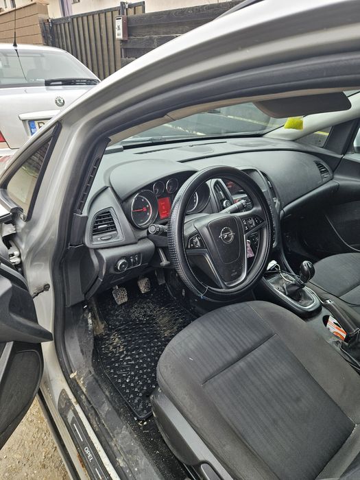 Opel astra j Sport Tourer 1.7 diesel