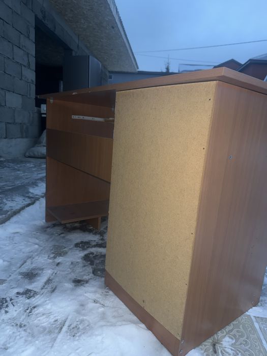 Продам компьютерный/письменный стол