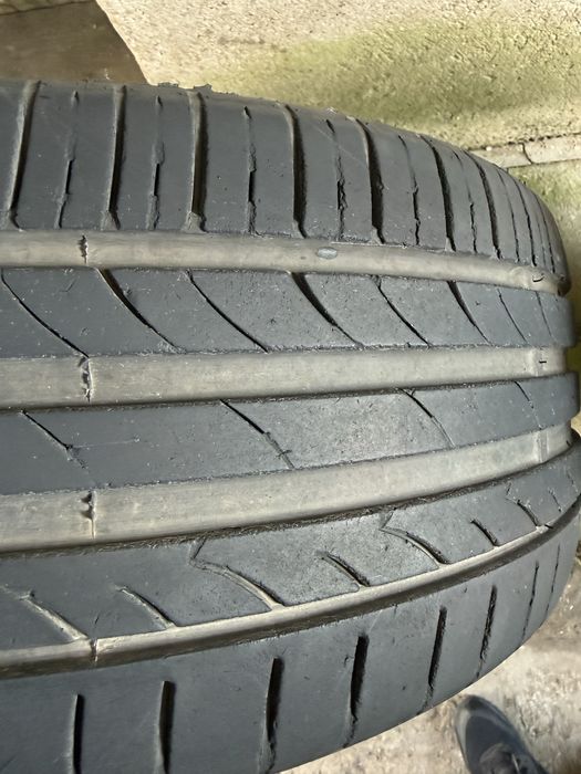 Летни Гуми 245/40/R19