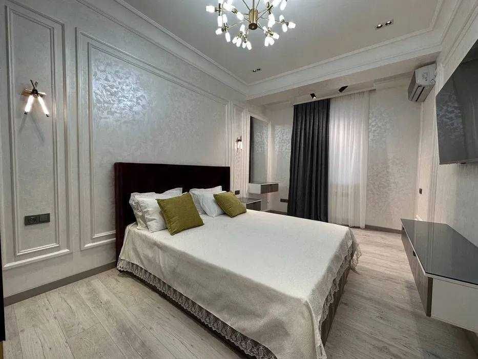 ГОТОВЫЙ АРЕНДАТОР! Шикарная 3х ком кв-ра Ул Нукус, Бабур, Глинка ID02