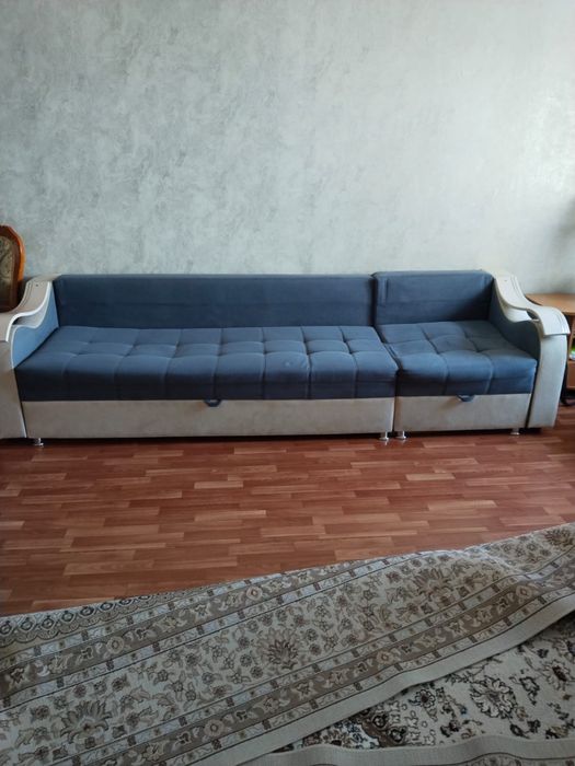 Продаю диван б/бхорошом састояние