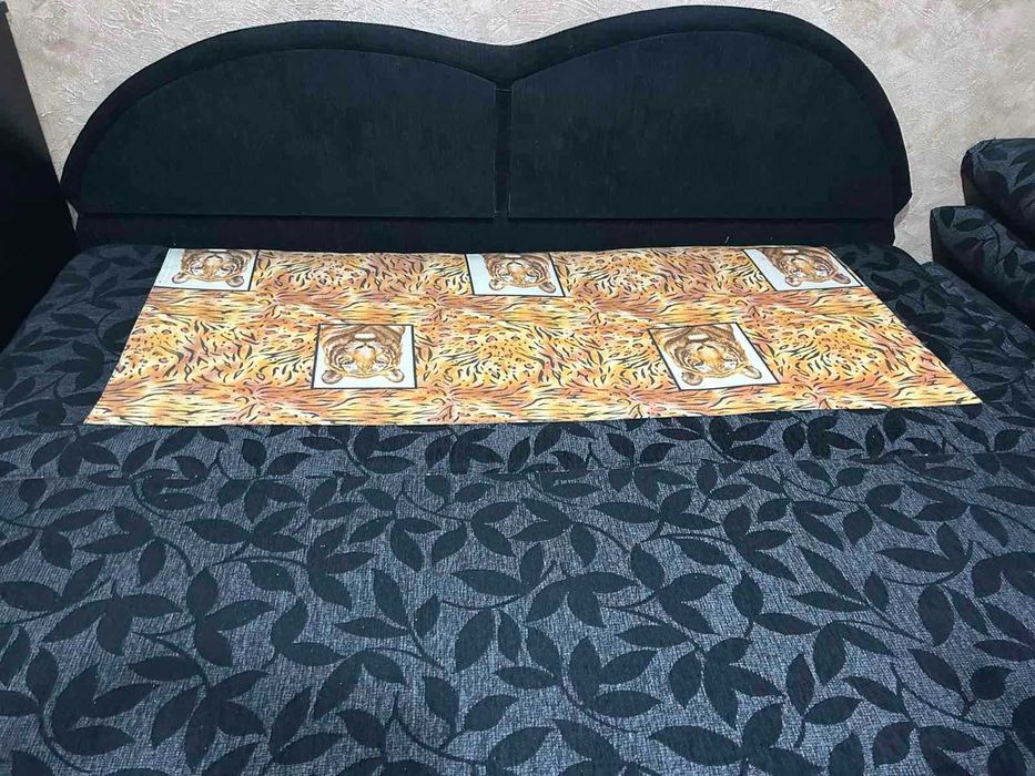 Разтегателен диван