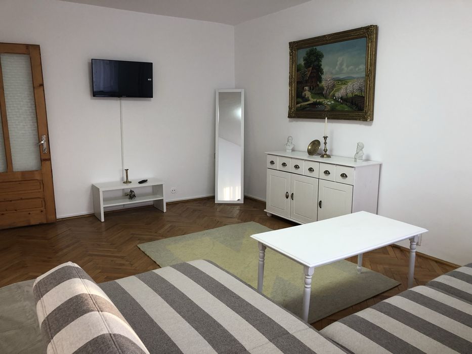Inchiriere apartament 2 camere,Micalaca  decomandat
