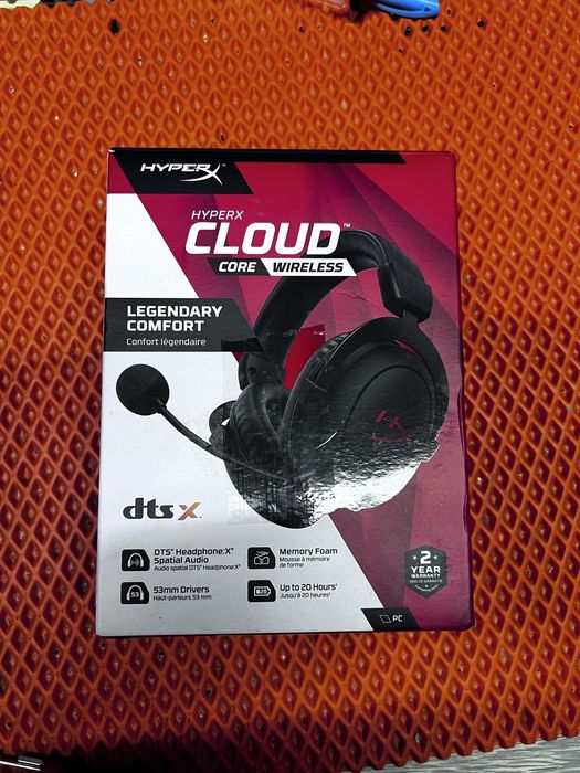 игровой наушник Hyperx cloud core wriless