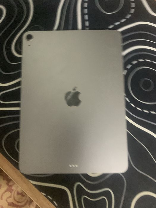 Продам Ipad AIR M3 8/128
