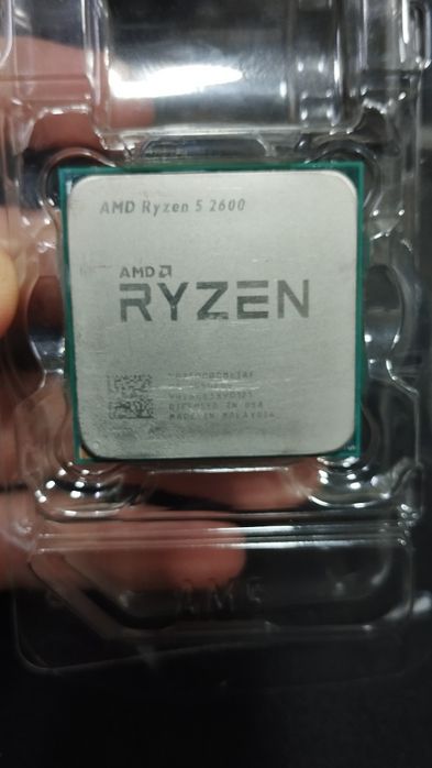 Процессор AMD Ryzen 5 2600, 6 ядер / 12 потоков