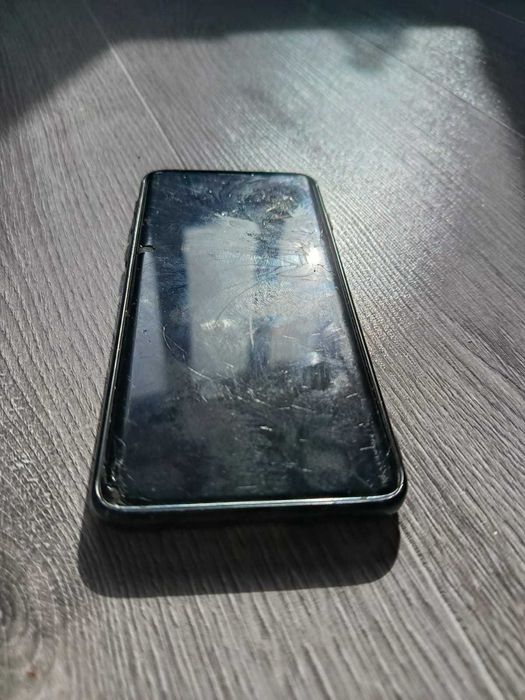 Продам Samsung S 10