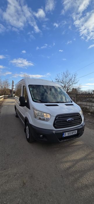 Ford Transit 9 locuri