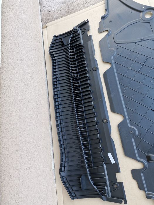 Scut Bara Motor Cutie Audi A5 NOI 2011-2016