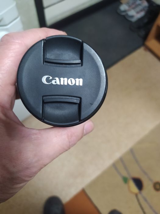 Обьектив Canon. Продам.