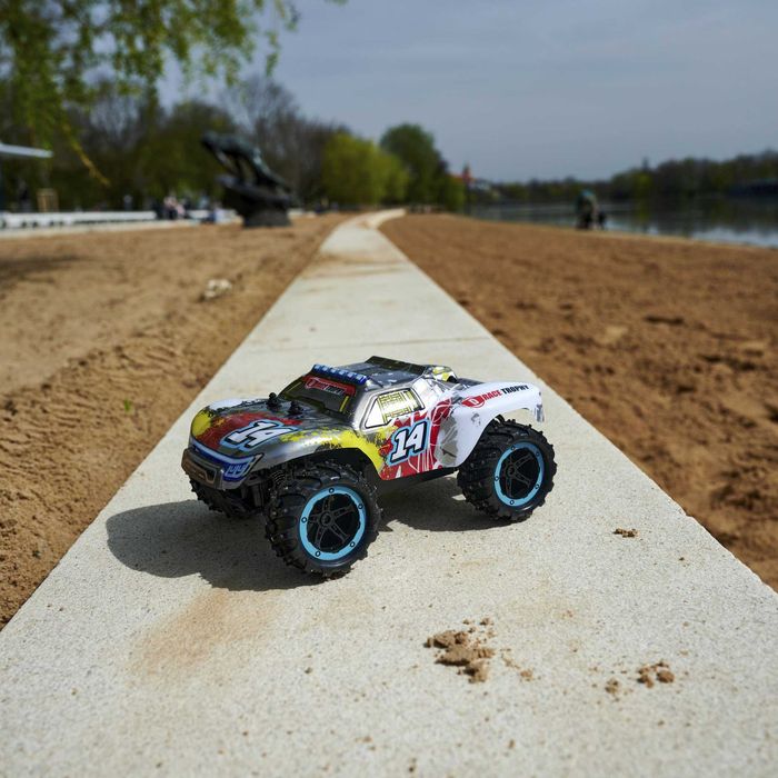 Радиоуправляема кола Дики джип Trophy RTR 23 см