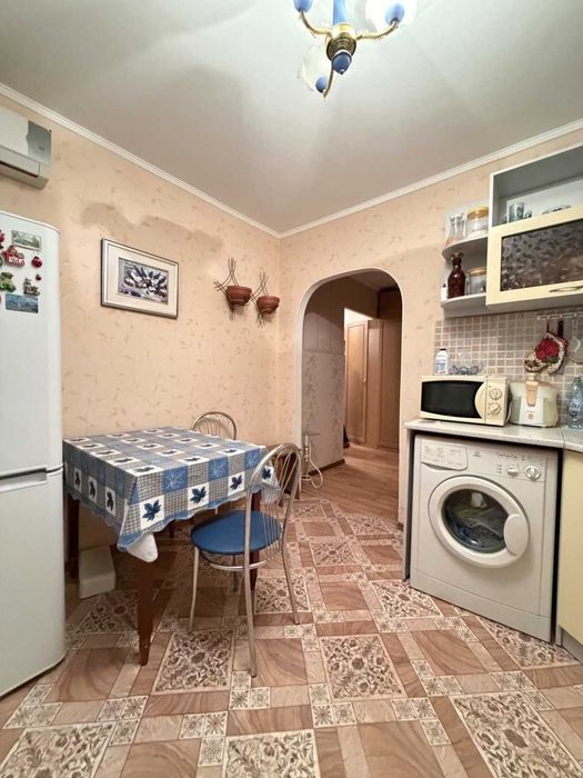Продажа 2-комнатной квартиры 8 мкр