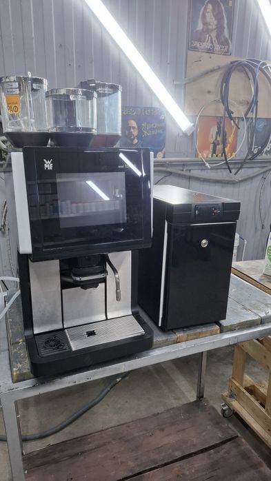 Продам кофемашину