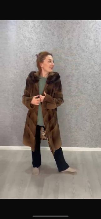 Продам Шубу натуральная