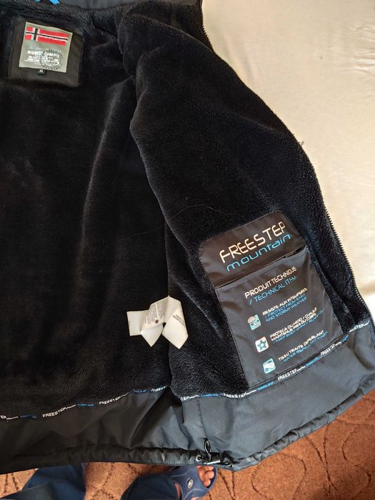 Продавам 3 бр.. якета за различни сезони