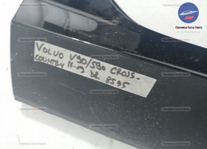 Волво В90 Крос Кънтри / Volvo V90 Cross Country Оригинален десен праг