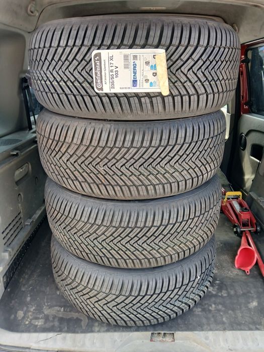 Se vinde patru anvelope Noi Allseason  235/55/R17 CONTINENTAL XL Dot 2022