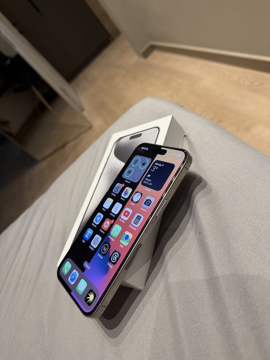 Продам iPhone 15 pro max 256 гб