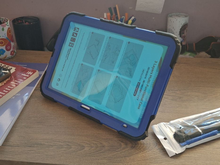 Противоударен калъф за ipad 11 + дръшка на марката Seymac