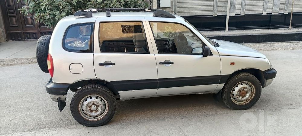 Chevrolet Niva 2004